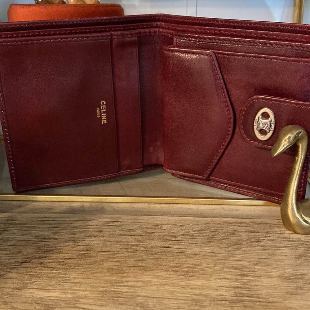 Authentic CELINE Vintage Burgundy Leather Bifold - Picture 4 of 11